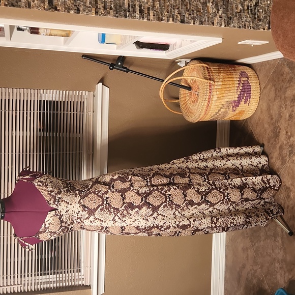 Buddy Love Maxi Dress - Picture 4 of 9